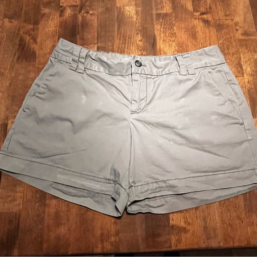 Women’s size 0 Ann Taylor Loft gray khaki shorts